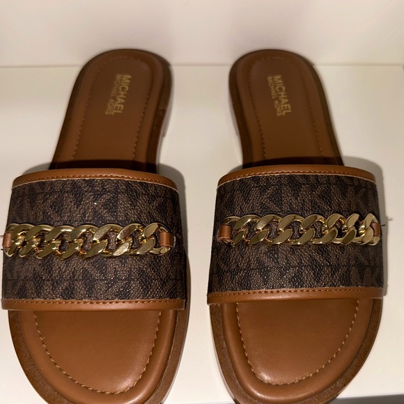 Michael Kors Sandals with gold chain - Picture 1 of 2